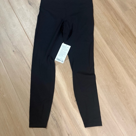 Lululemon Wunder Train Ribbed Tights - Picture 2 of 7